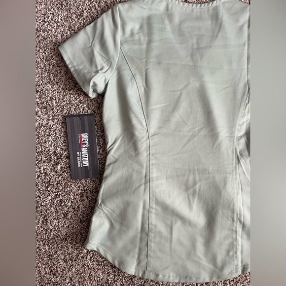 Grey’s Anatomy scrub top women’s various sizes - Picture 3 of 6